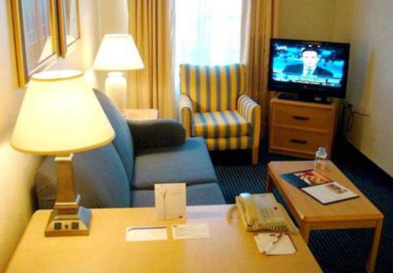 Residence Inn West Palm Beach Room photo